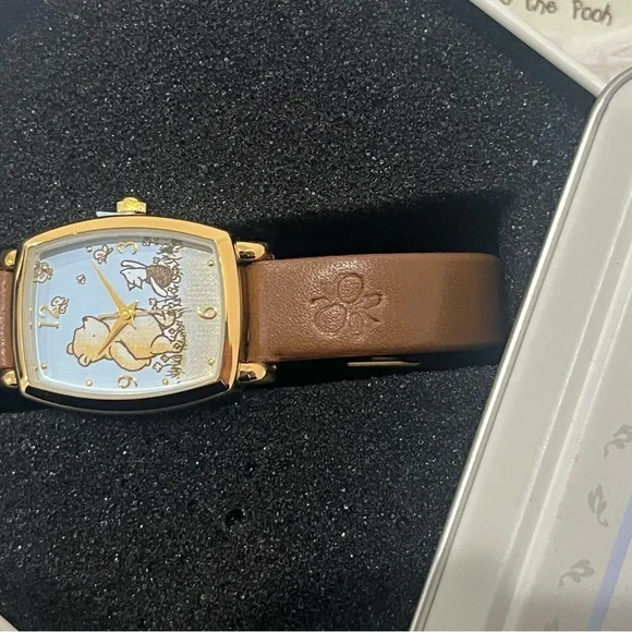 Winnie the Pooh Tin Box - White and Pink - Picture 4 of 5